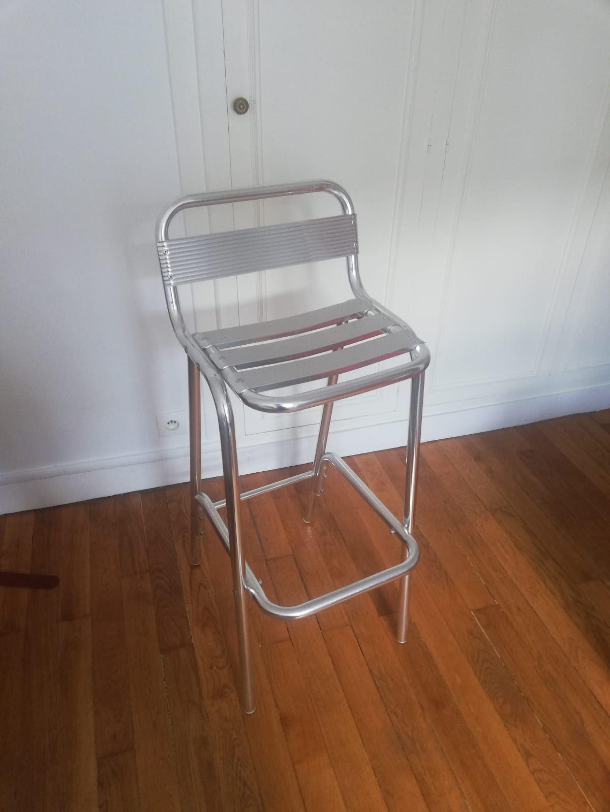 2 tabourets en métal