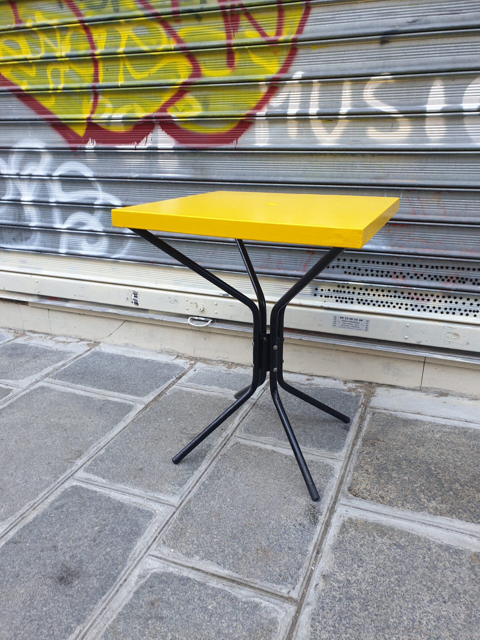 Table bistro metal jaune JAUNE – Image 2