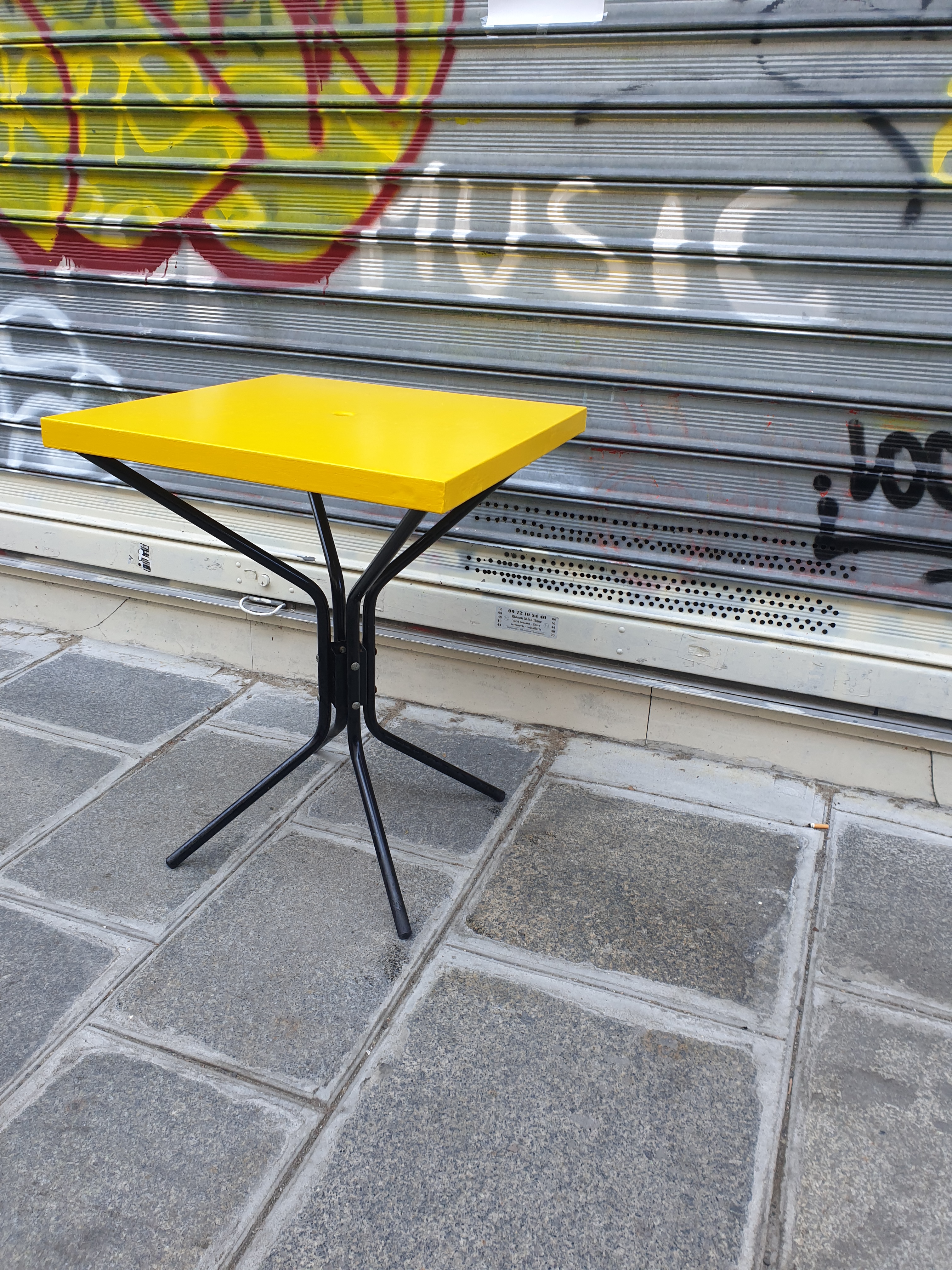 Table bistro metal jaune JAUNE – Image 3