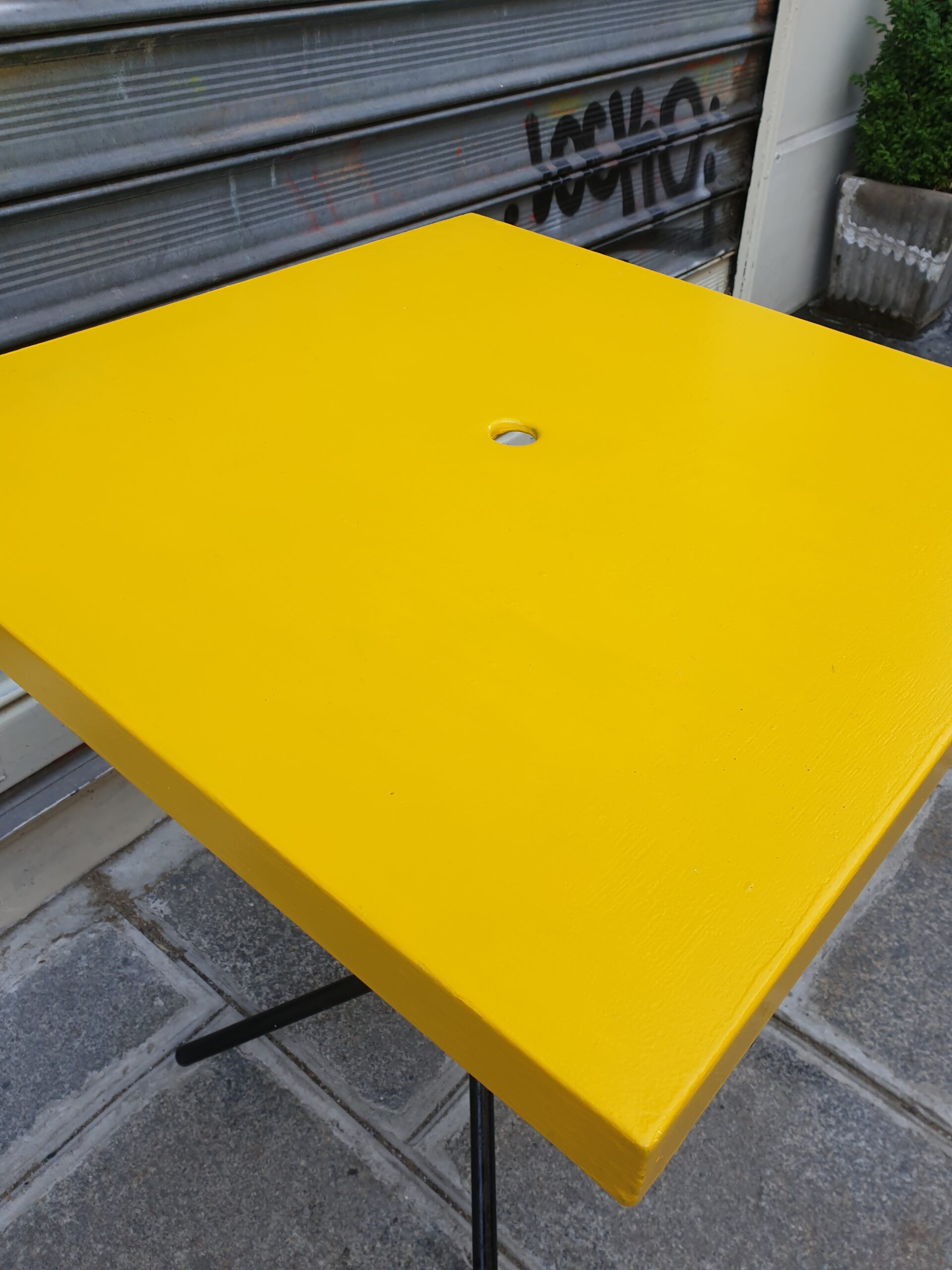 Table bistro metal jaune JAUNE – Image 4