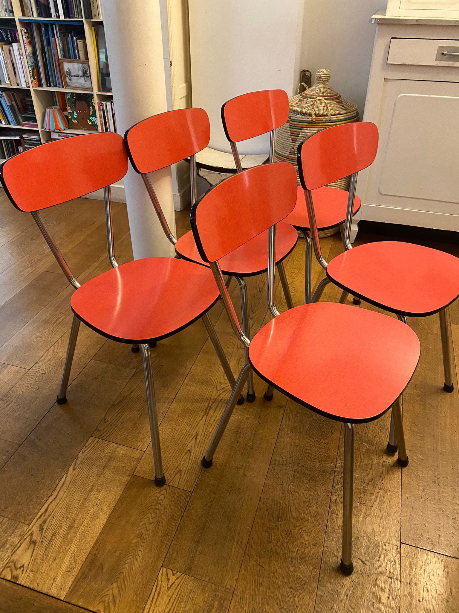 5 chaises "Fourmi" formica rouge – Image 5