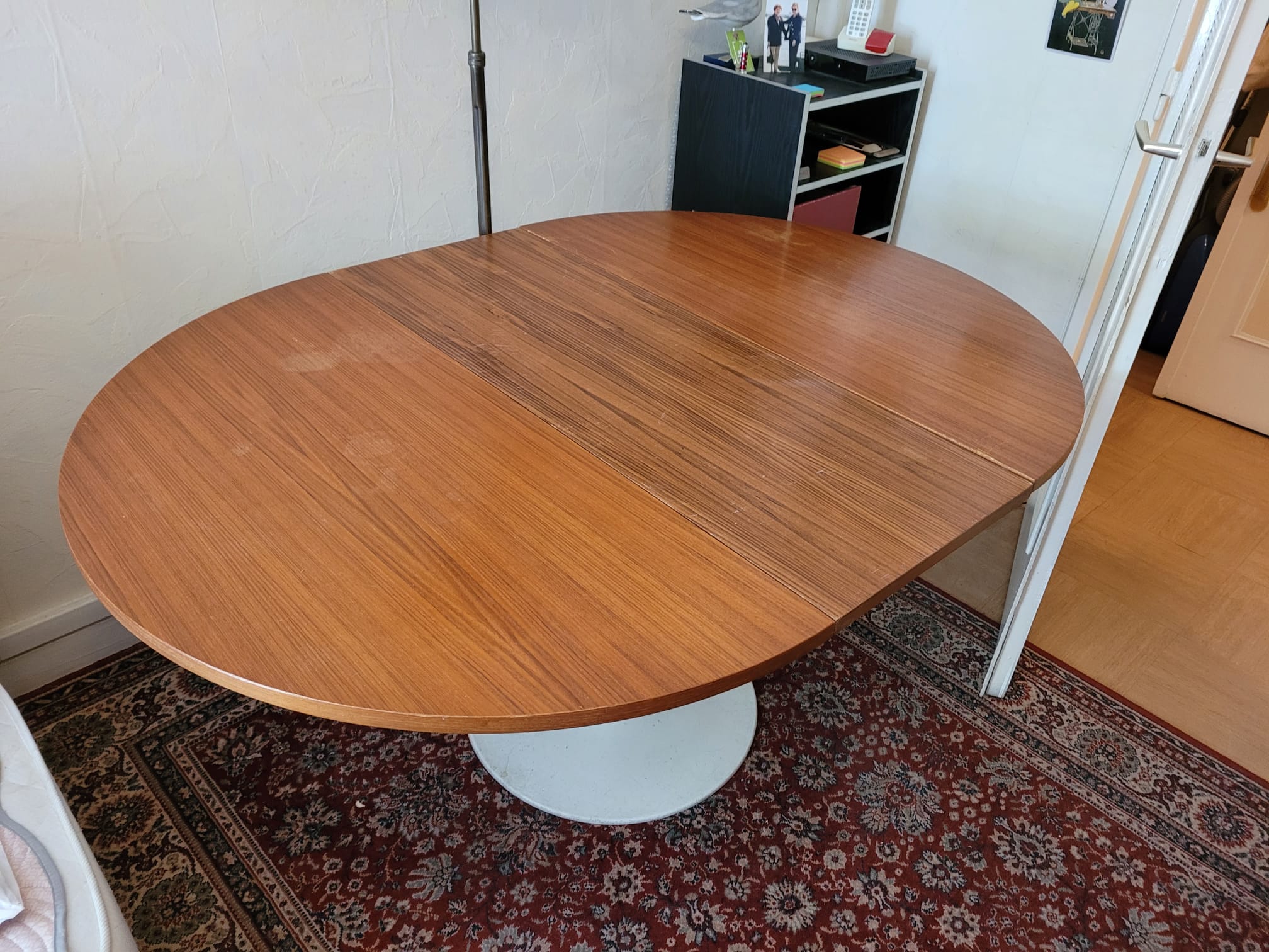 Table ronde extensible style Tulip by Eero Saarinen – Image 2