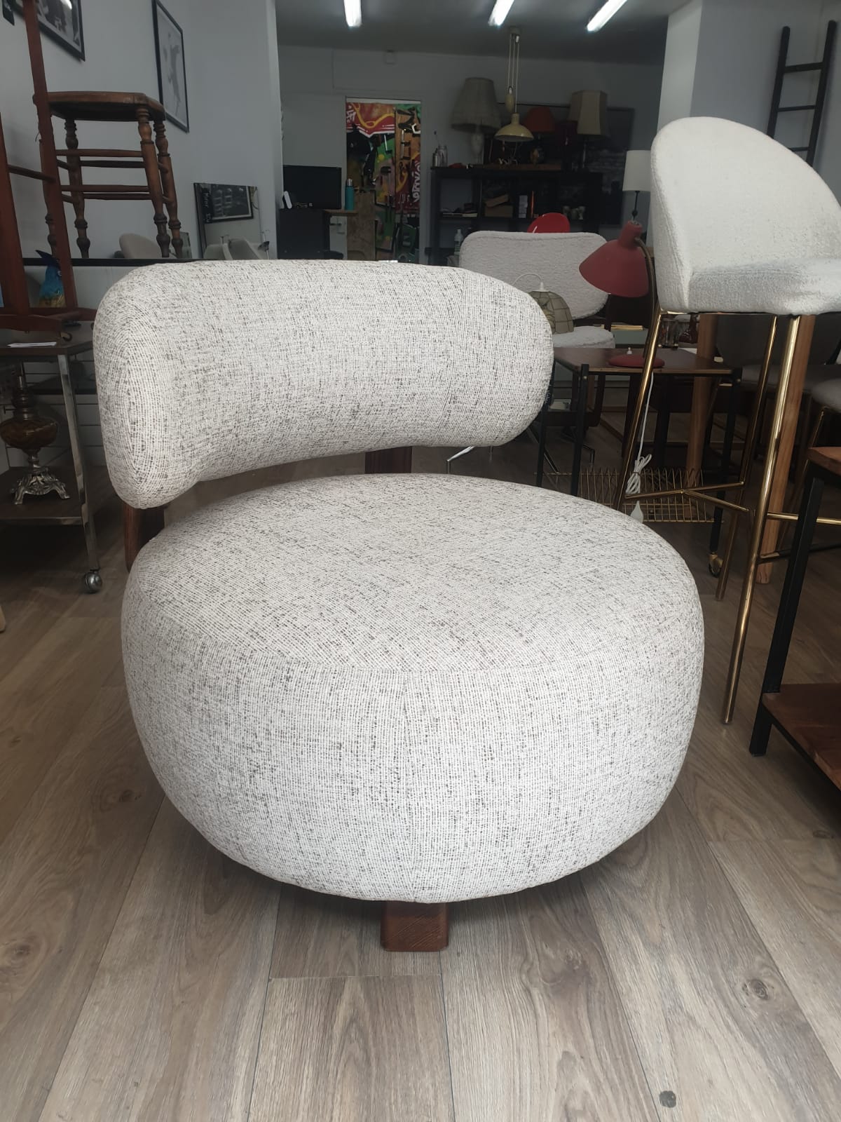 Fauteuil PLATON tissu chiné et noyer – Image 2