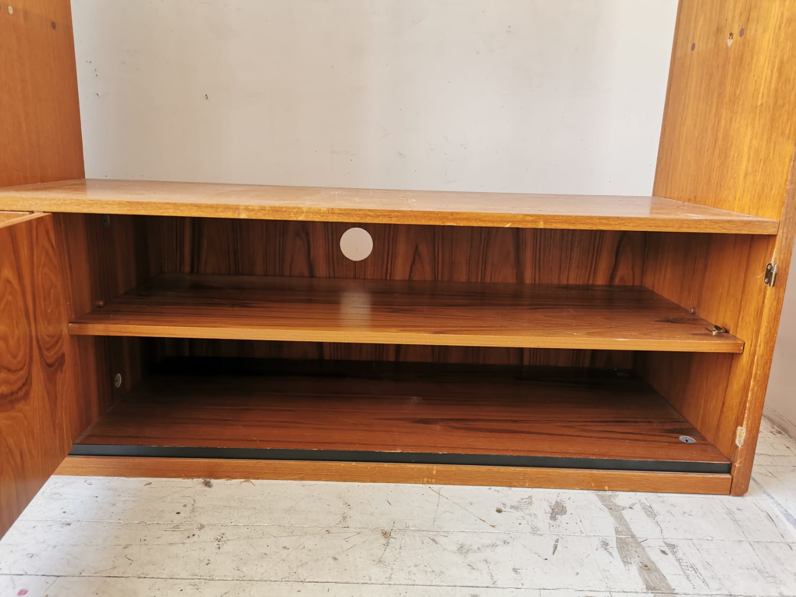 Meuble TV en Tech vintage – Image 3
