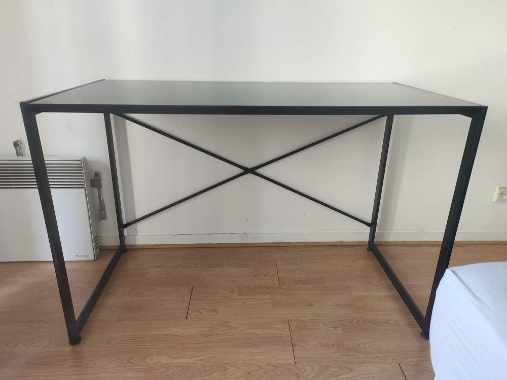 Bureau verre et métal – Image 2