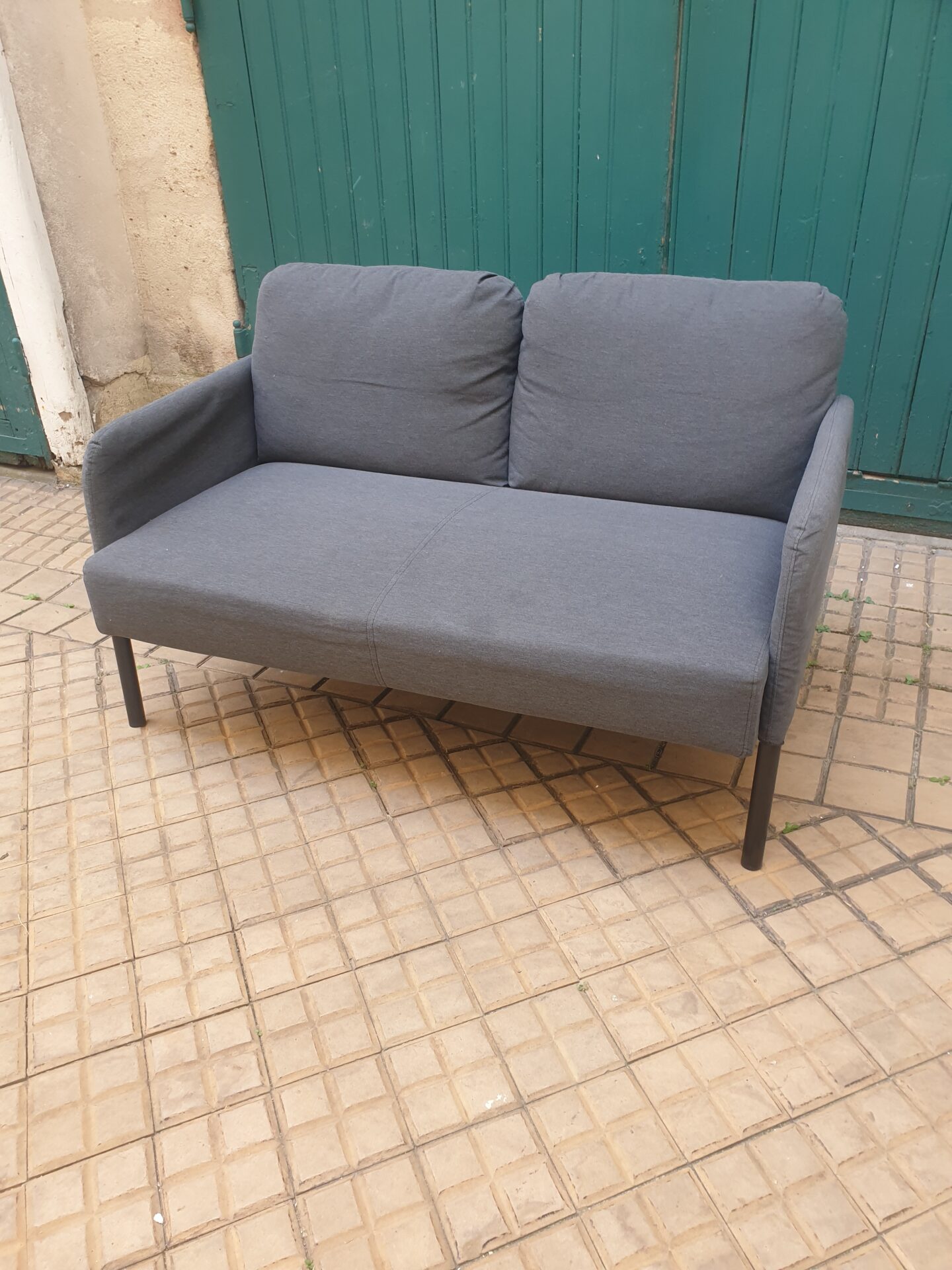 Banquette 2 places / causeuse en tissu GLOSTAD – Image 3