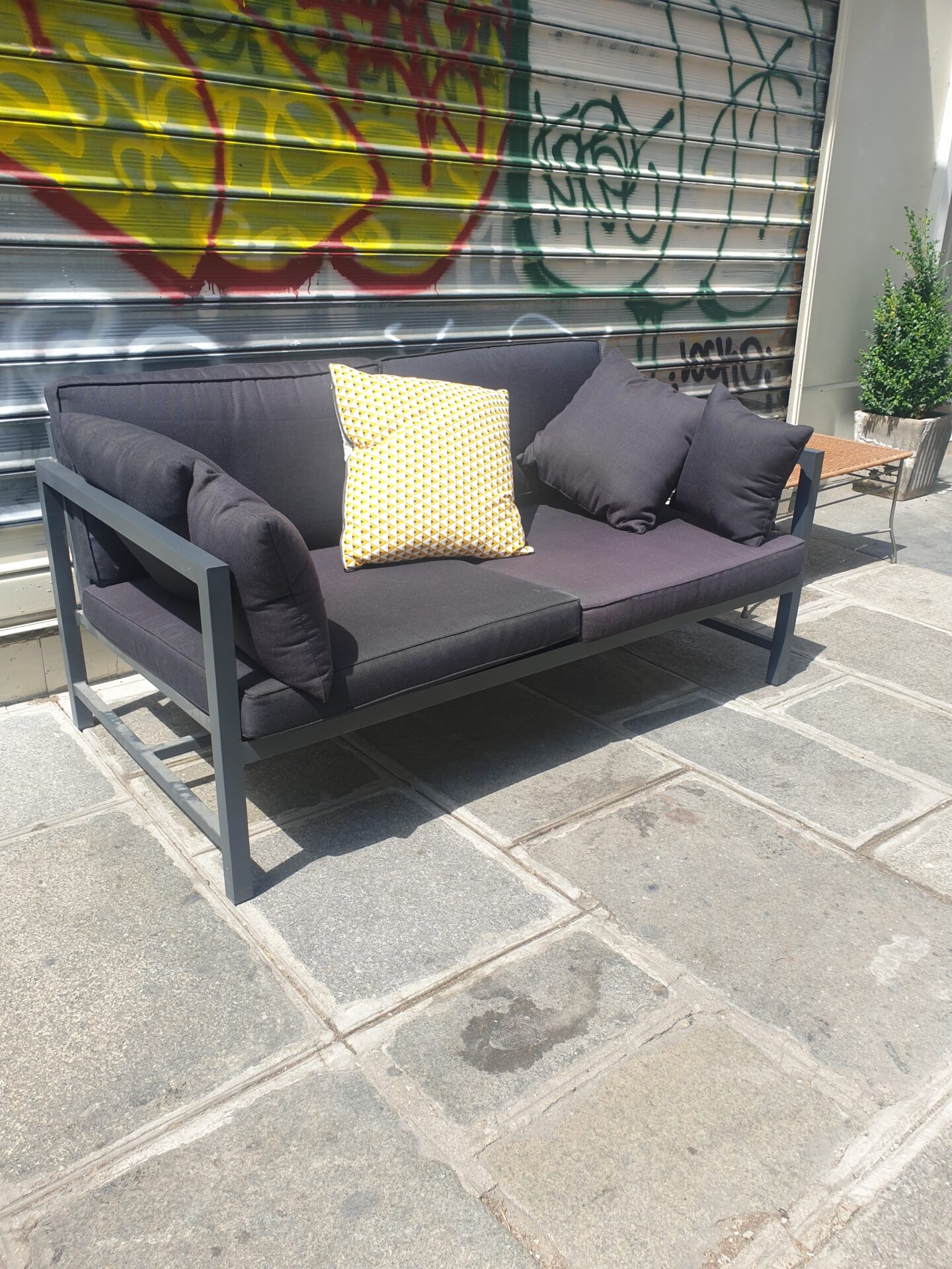 Canapé banquette moderne métal et tissu – Image 4