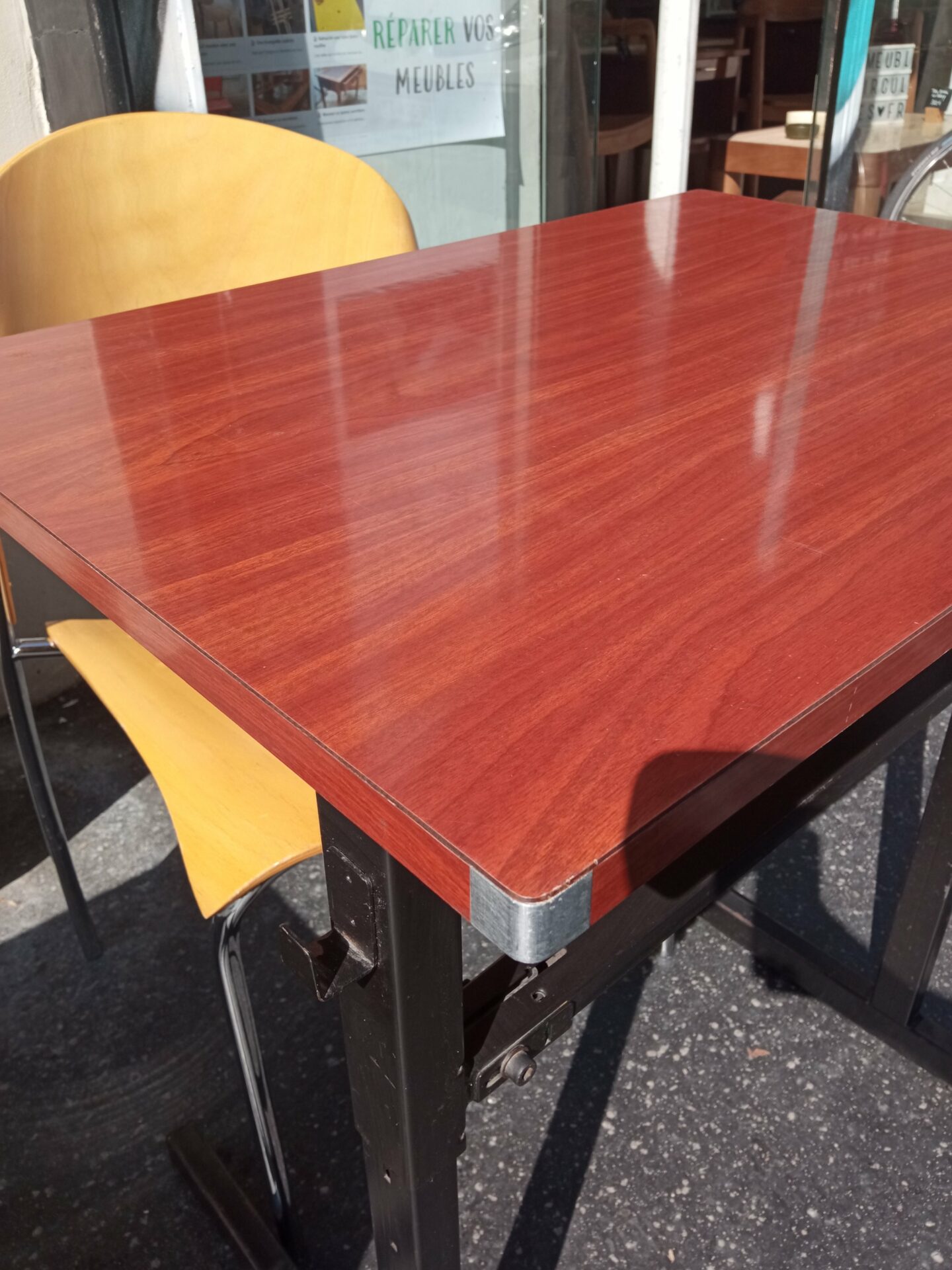 Bureau écolier vintage formica et métal avec sa chaise – Image 3