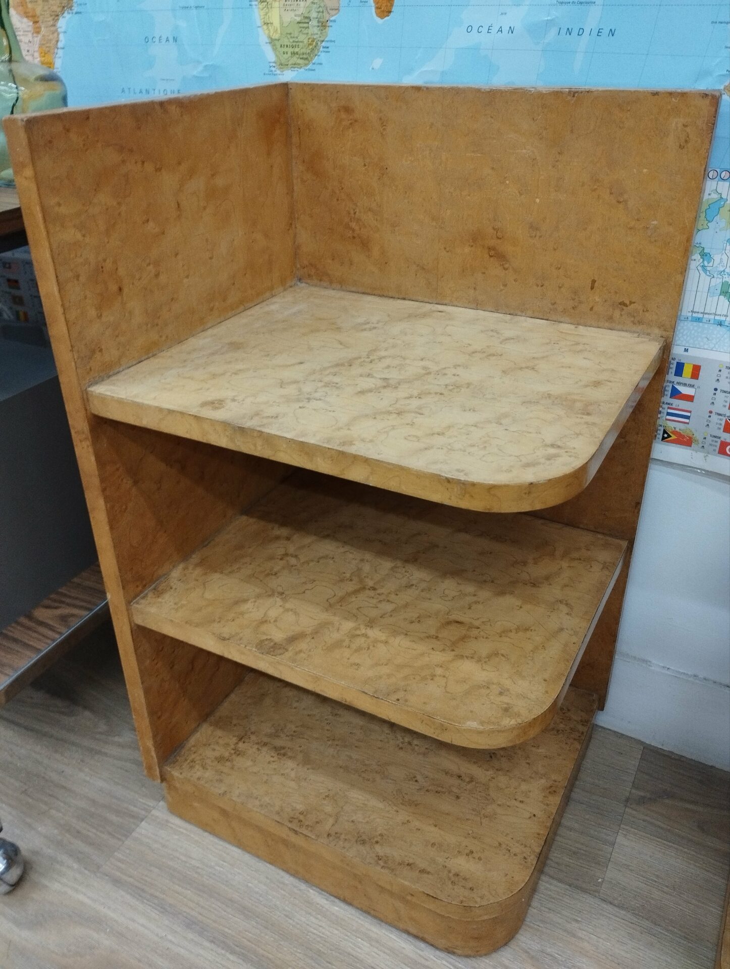 Paire de chevet vintage en bois plaquage noyer ou citronnier – Image 3