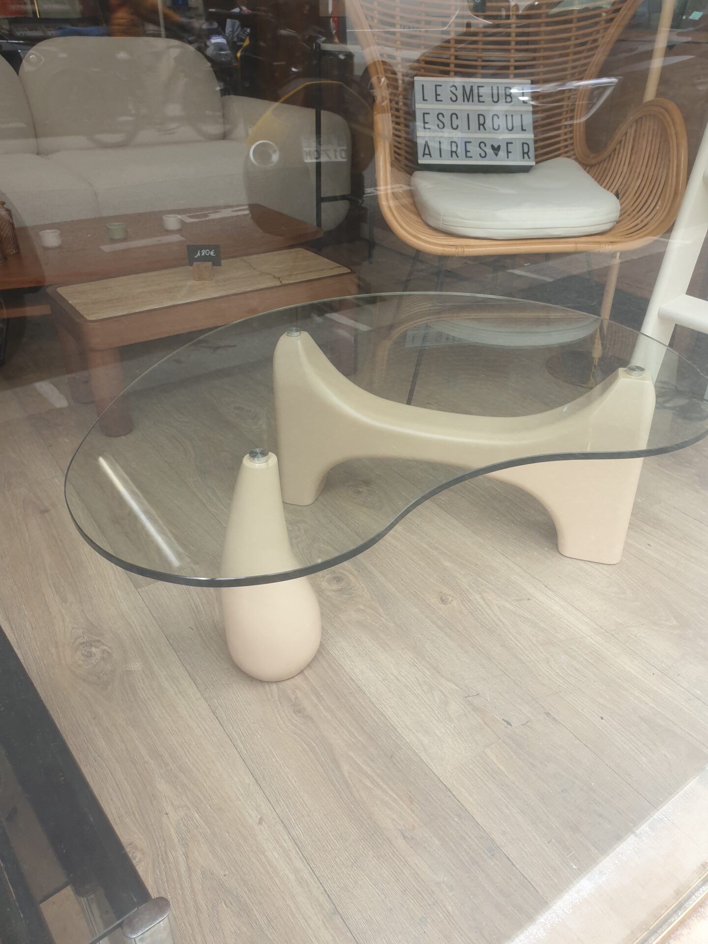 Table basse haricot ORWELL bois beige – Image 6