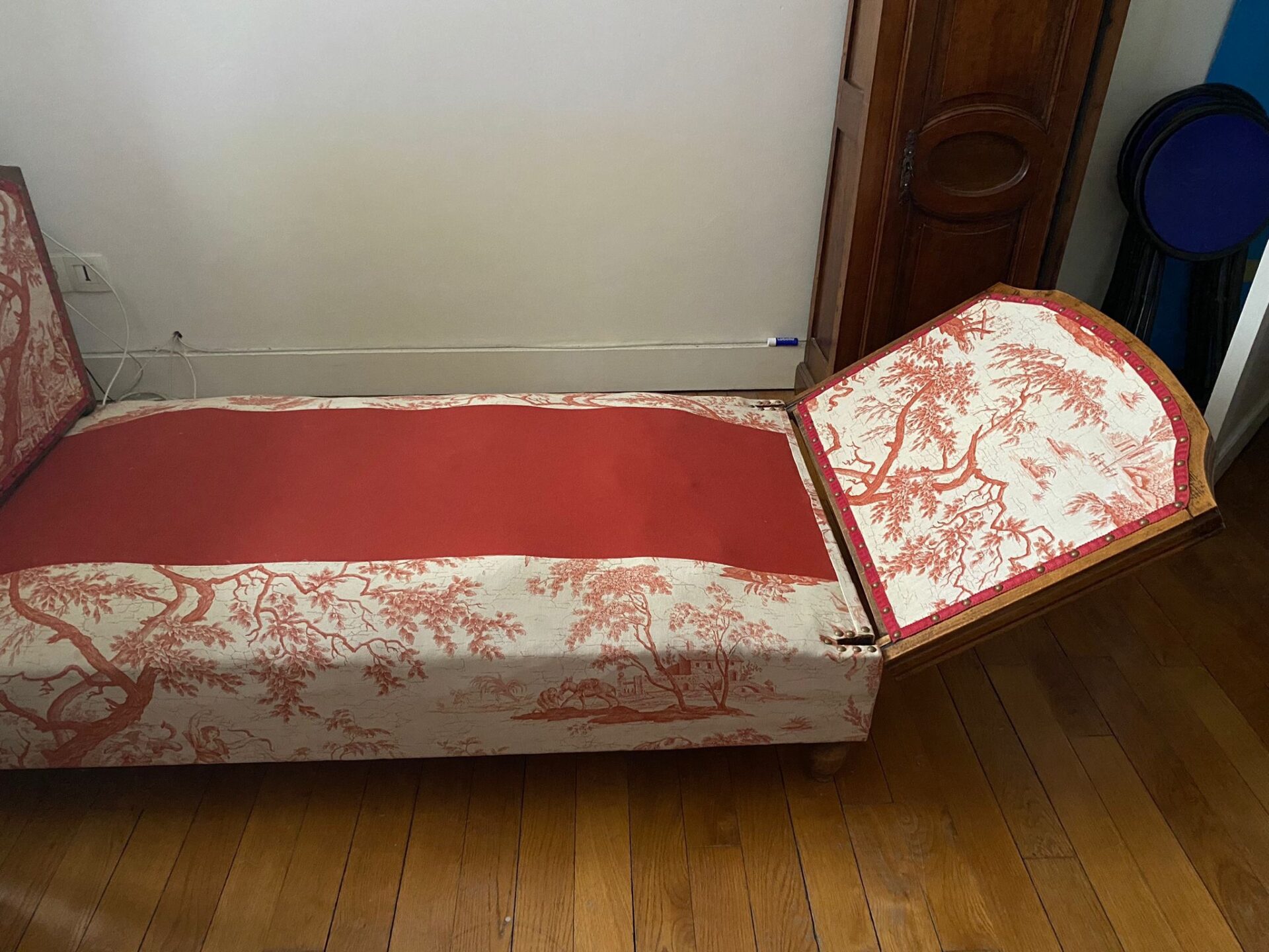 Banquette lit hirondelle ancienne – Image 4