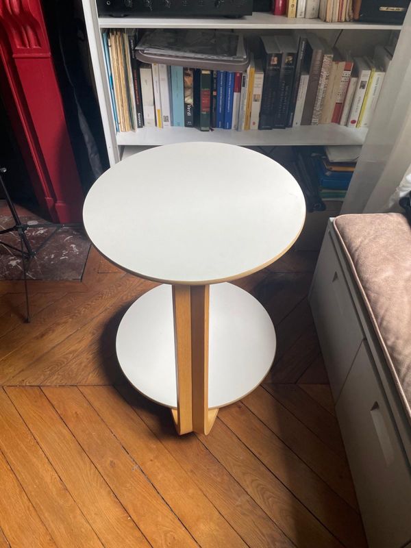 Table d'appoint roulante blanche vintage – Image 4