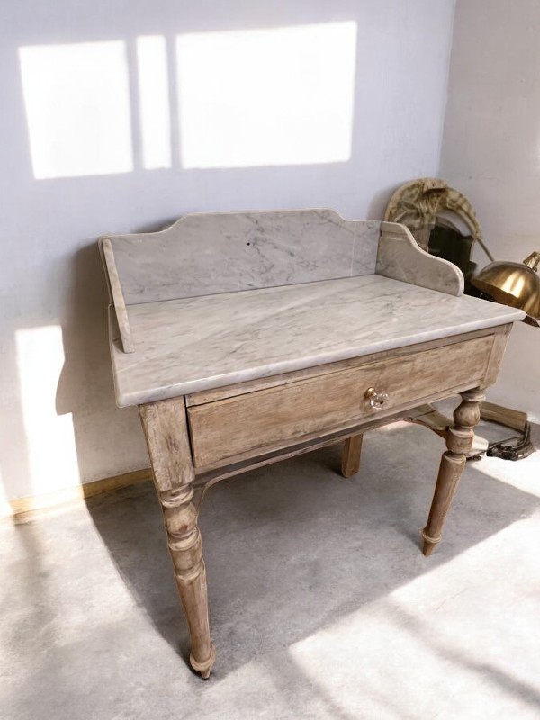 Table de toilette – Image 2