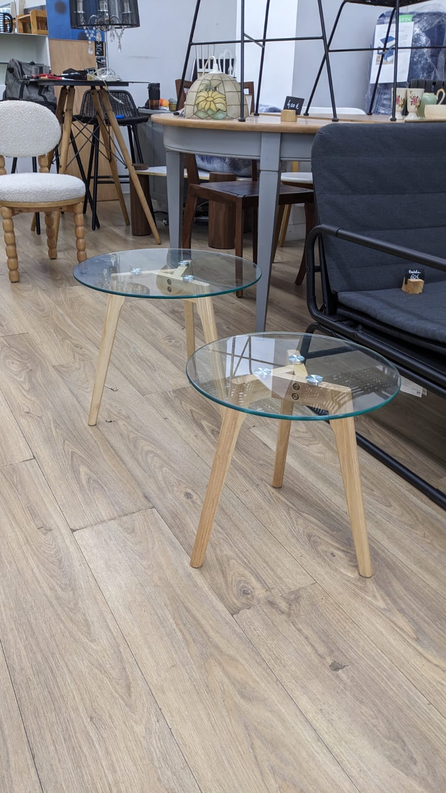 Paire de bouts de canapé – Image 2