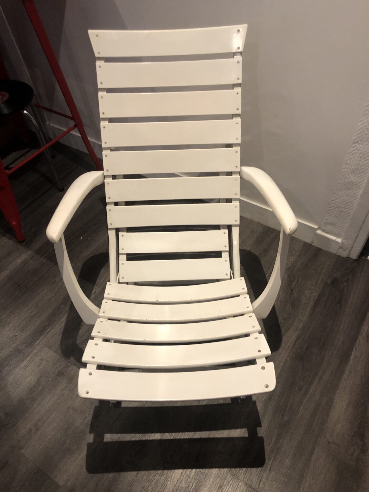 4 fauteuils / chaises longues en bois blanc Triconfort – Image 2