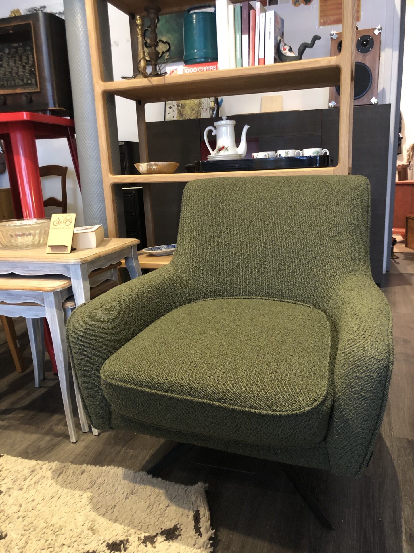 Fauteuil tissu vert, pivotant GOLDEN GUN – Image 3