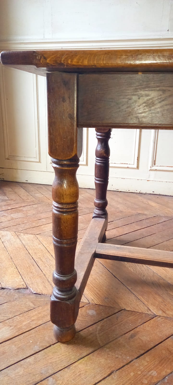 Grande table de salon en bois – Image 5
