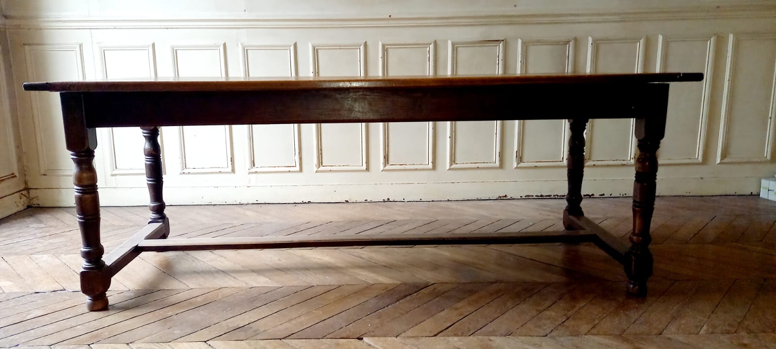 Grande table de salon en bois – Image 6