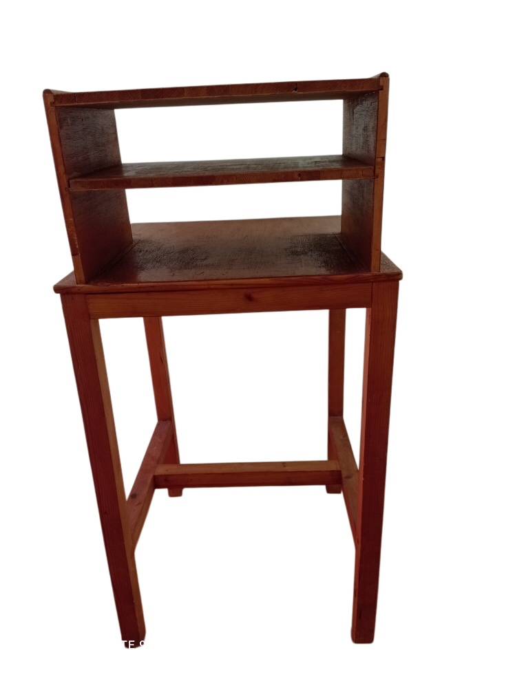 Table / Présentoir en bois vintage
