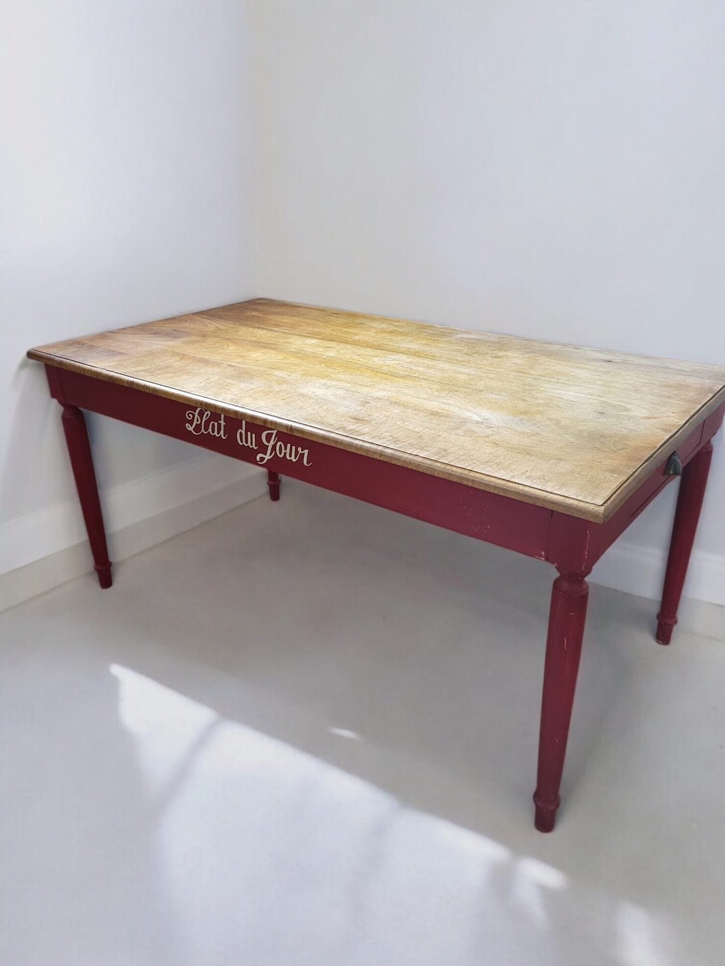 Table de salle à manger - manguier massif bicolore (naturel et rouge) Maison du monde – Image 2