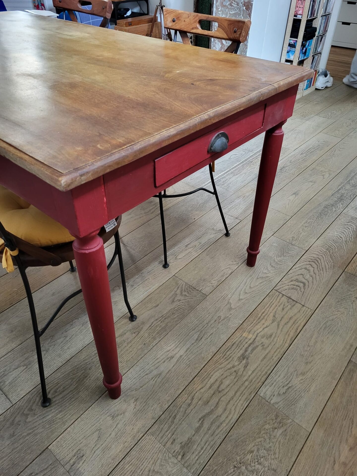 Table de salle à manger - manguier massif bicolore (naturel et rouge) Maison du monde – Image 5