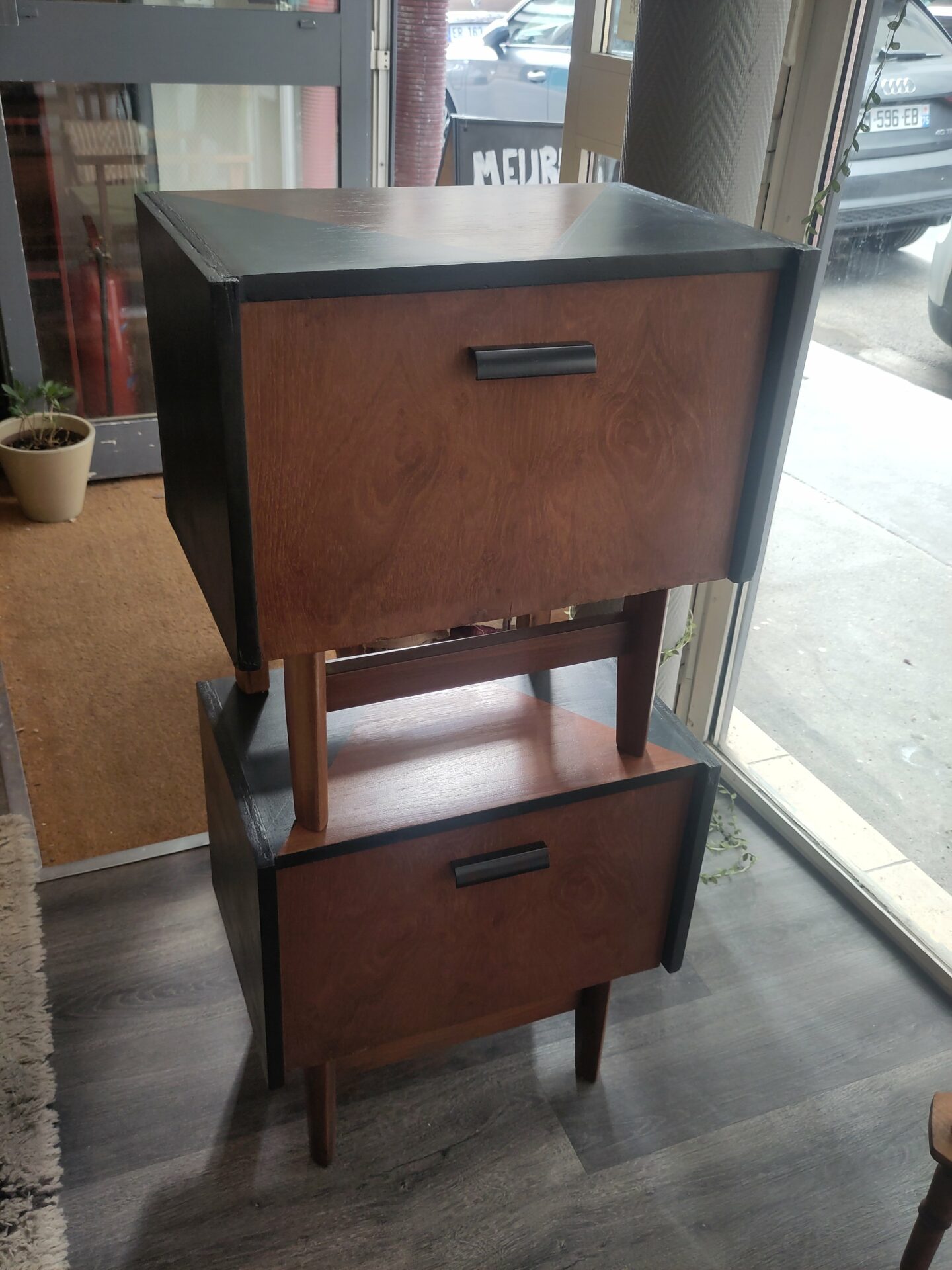 Paire de table de chevet – Image 2