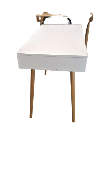 Bureau compact / ado