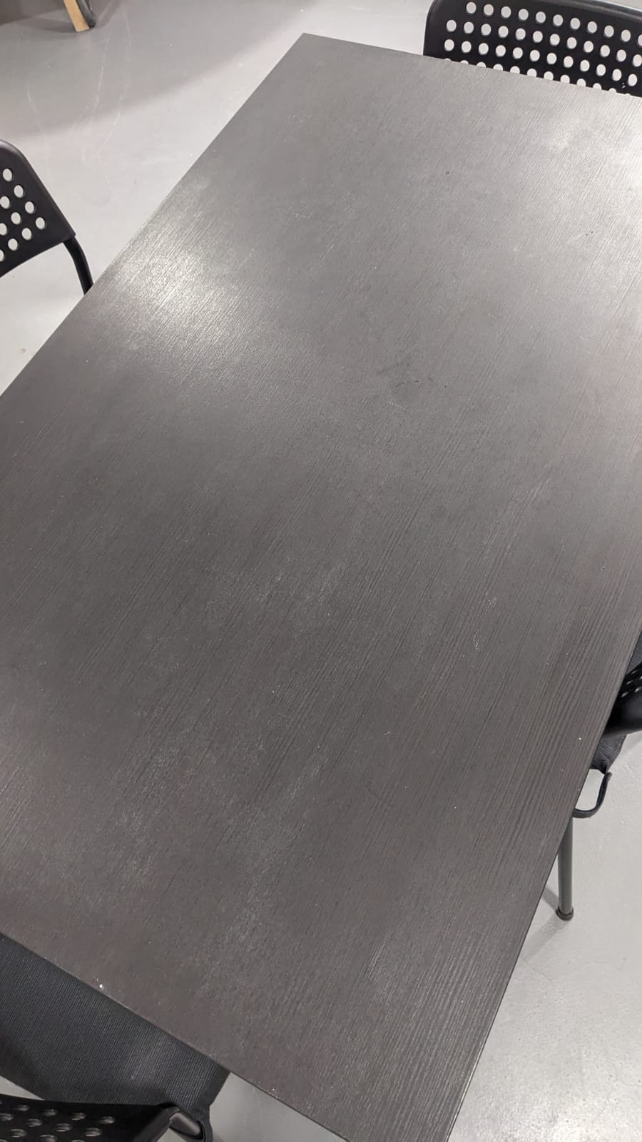 Table a manger Ikea + 4 chaises – Image 4