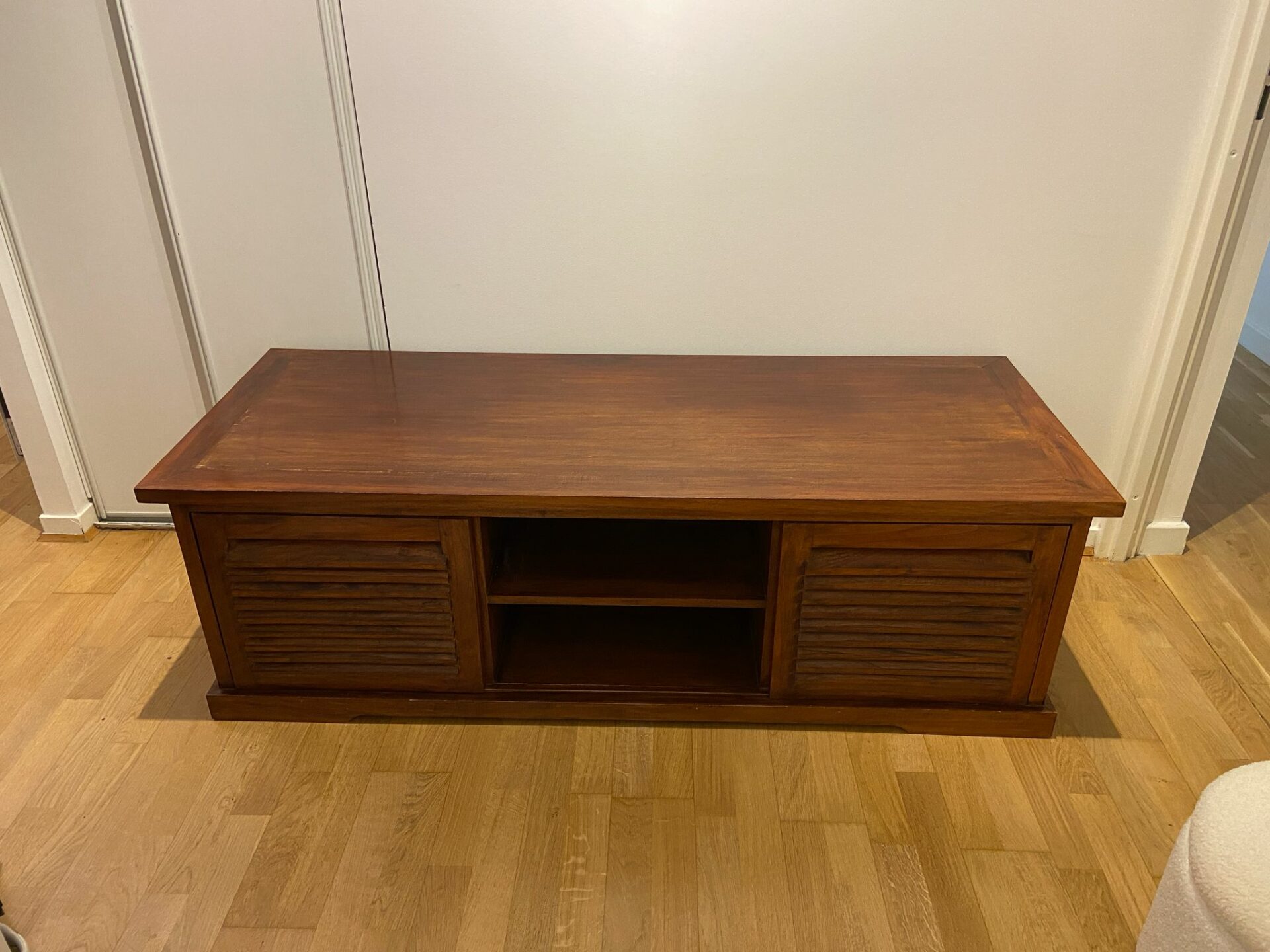 Meuble TV / Hifi en bois exotique – Image 4