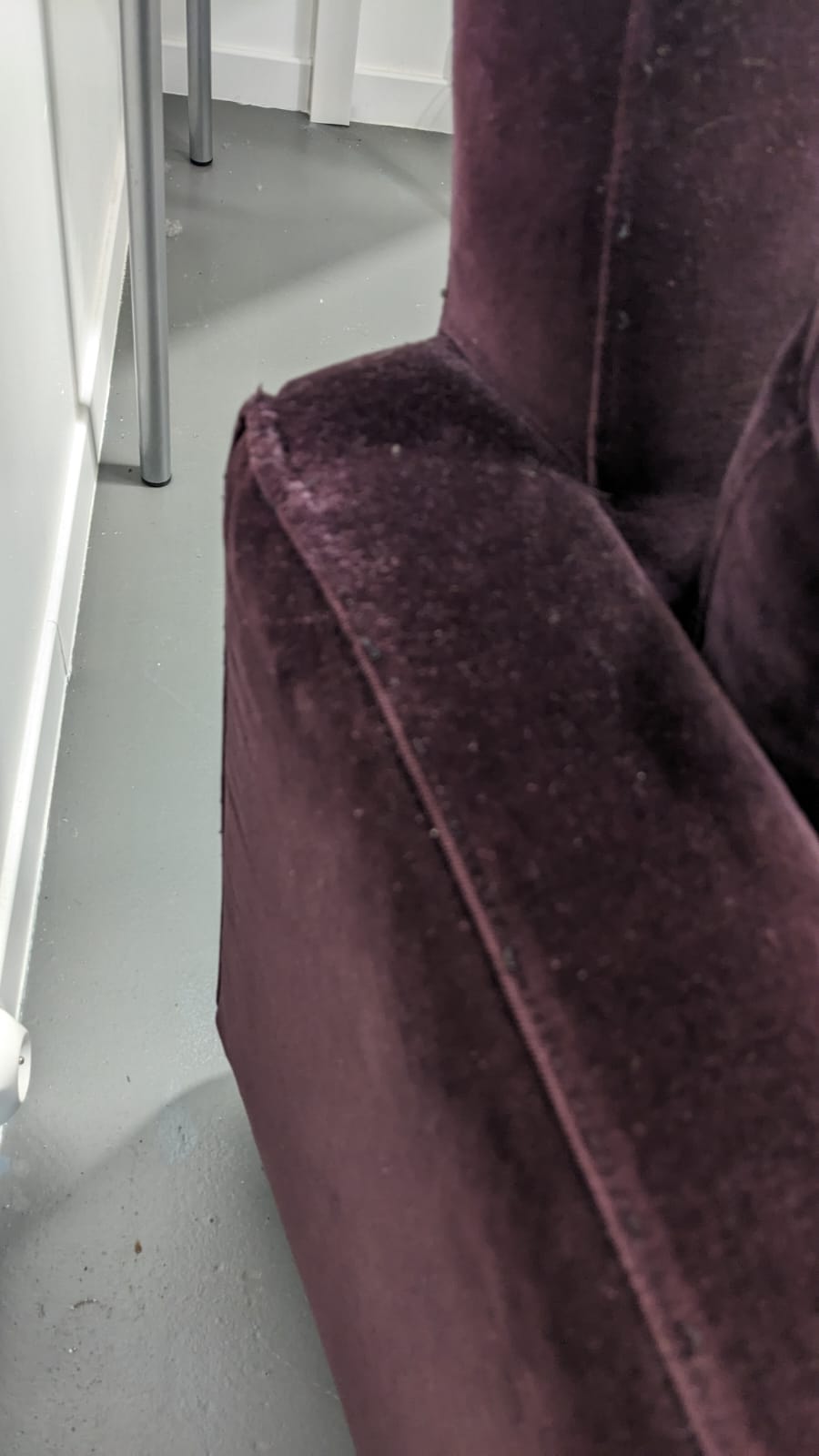 Fauteuil de lecture cosy bordeaux – Image 7