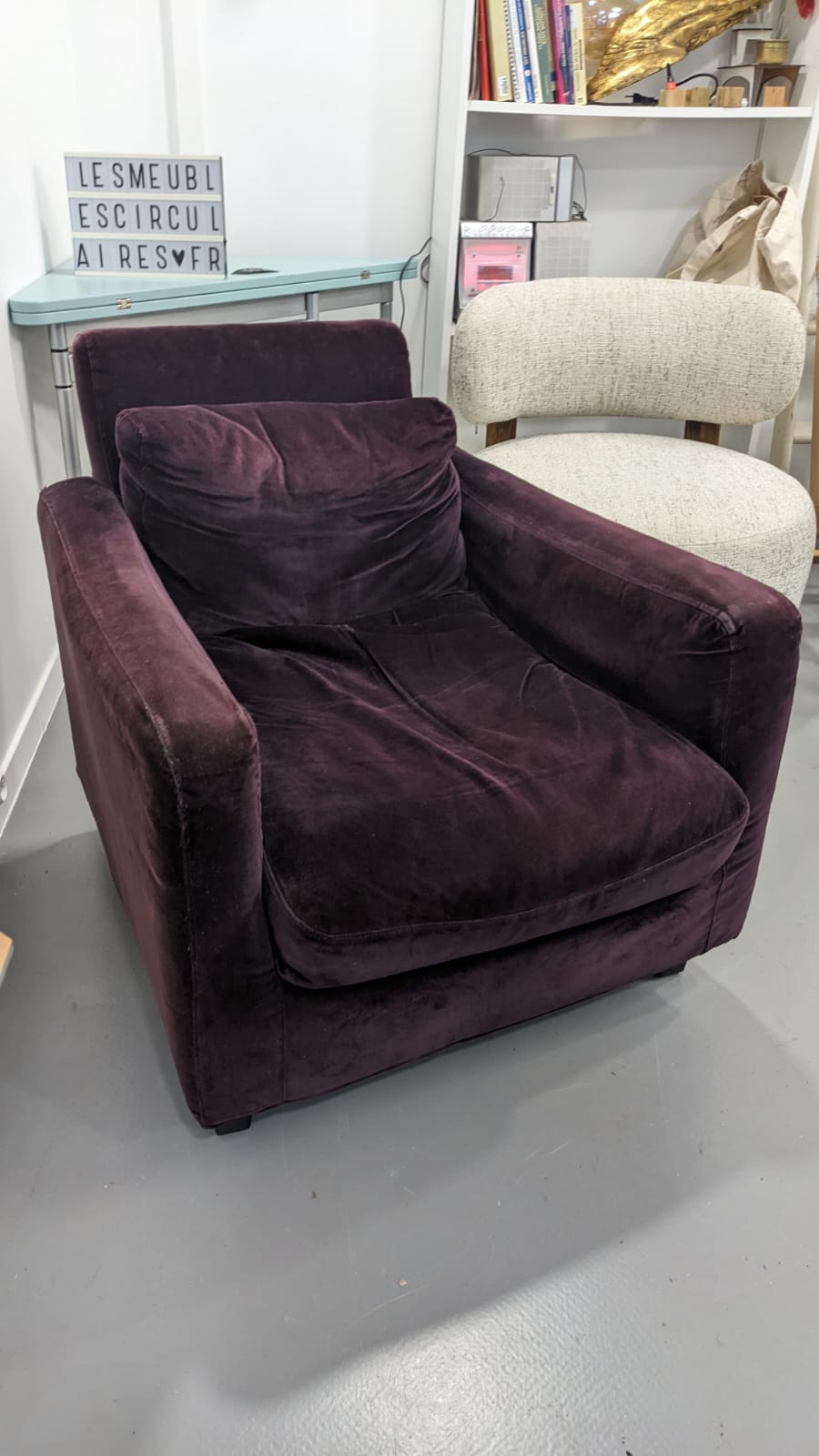 Fauteuil de lecture cosy bordeaux – Image 2