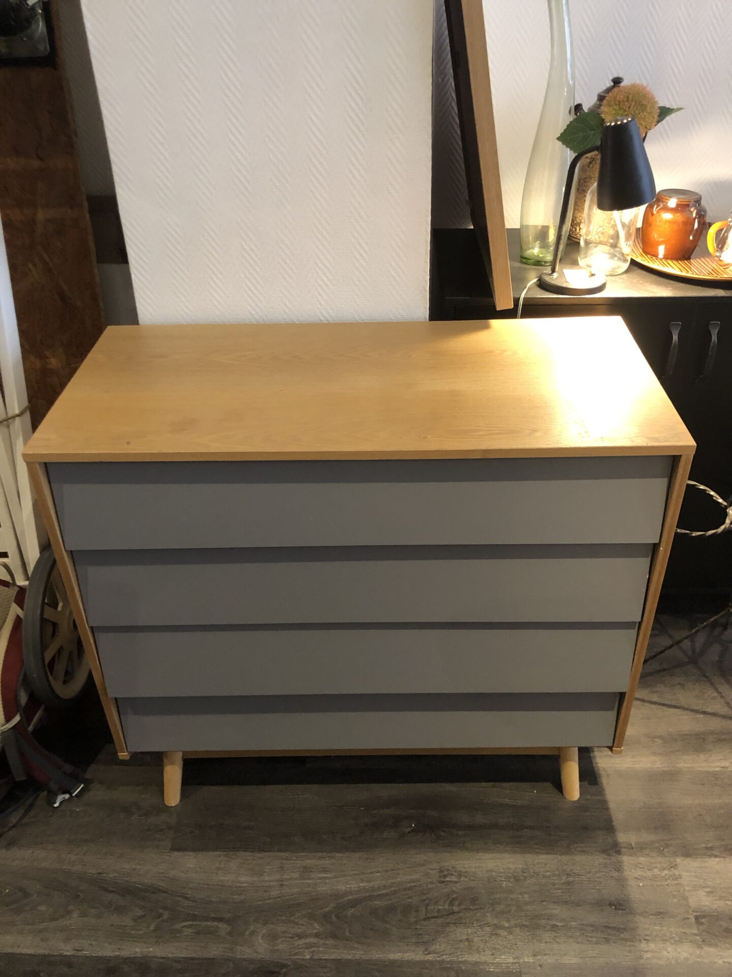 Commode 4 tiroirs gris – Image 4