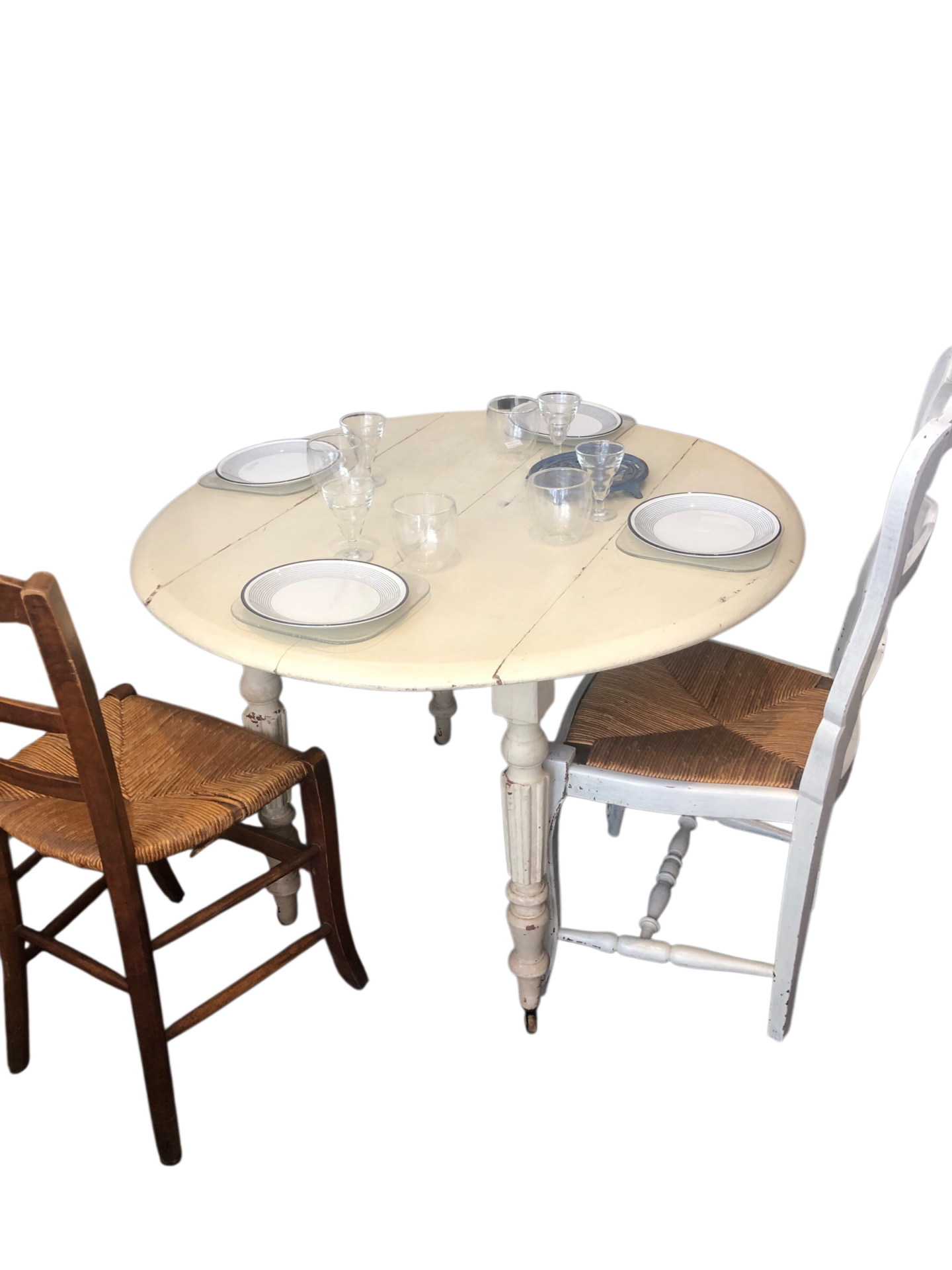 Table de salle à manger patine blanche (2 rabats 1 rallonge)