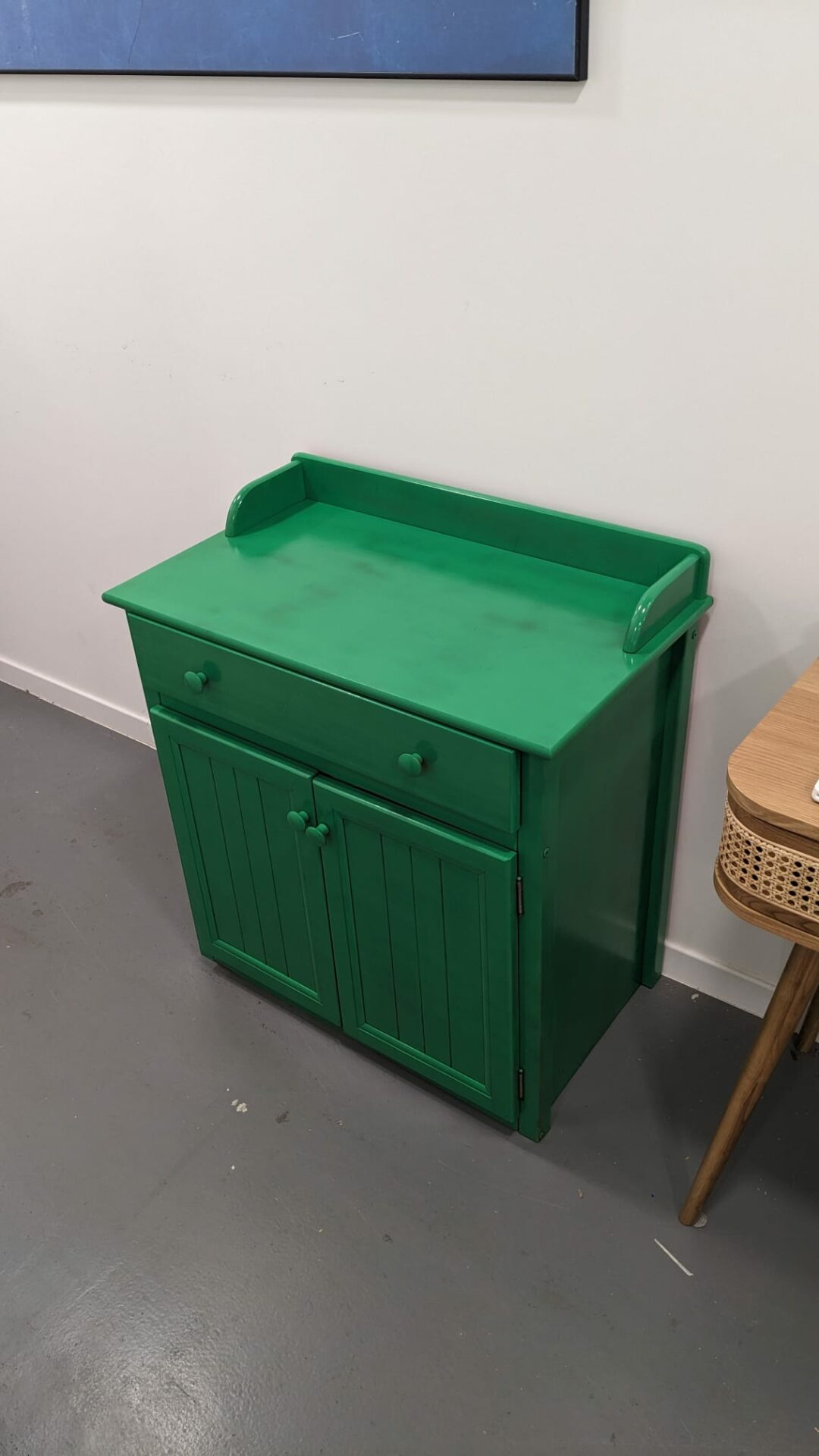 Petit bahut de cuisine repeint vert cactus 🌵 – Image 2