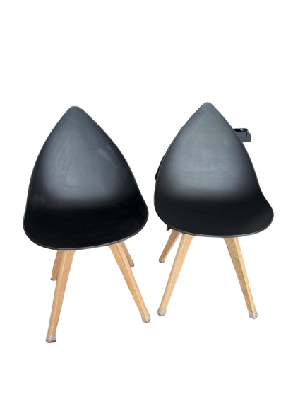 Paire de chaises bo concept Ottawa noires