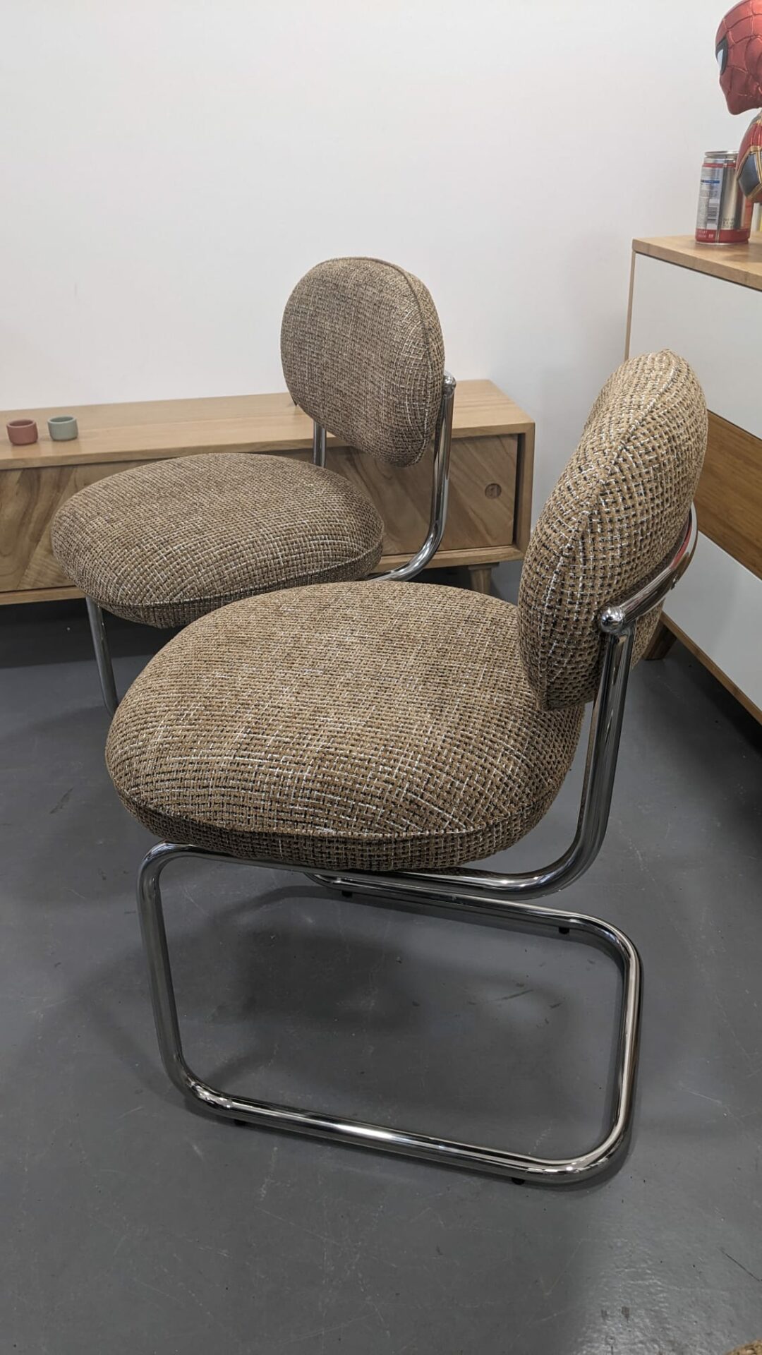 Paire de Chaises, Tweed marron caramel & métal chromé AMBERTA – Image 5