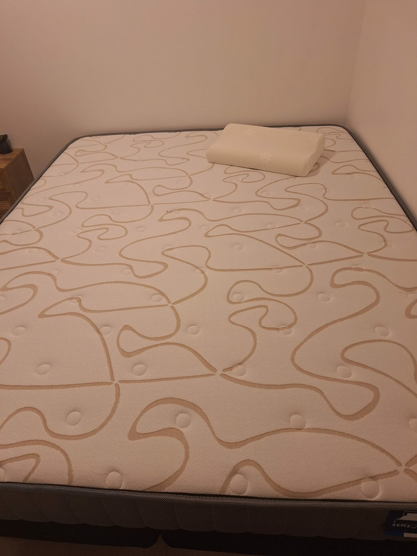 Sommier et matelas en mémoire de forme 160 x 200 – Image 4