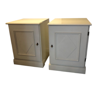 Paire de tables de chevet blanc
