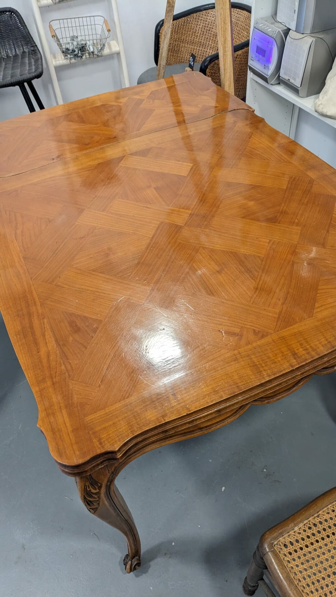 Table en marqueterie extensible – Image 5