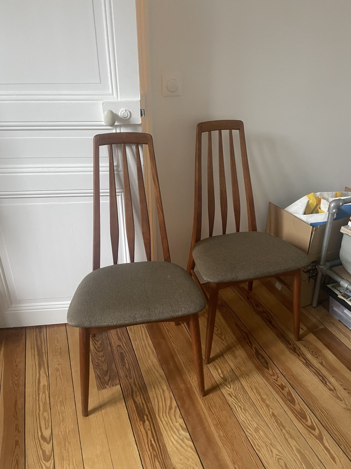 2 chaises Eva chair de Niel Koefoed années 60 – Image 7