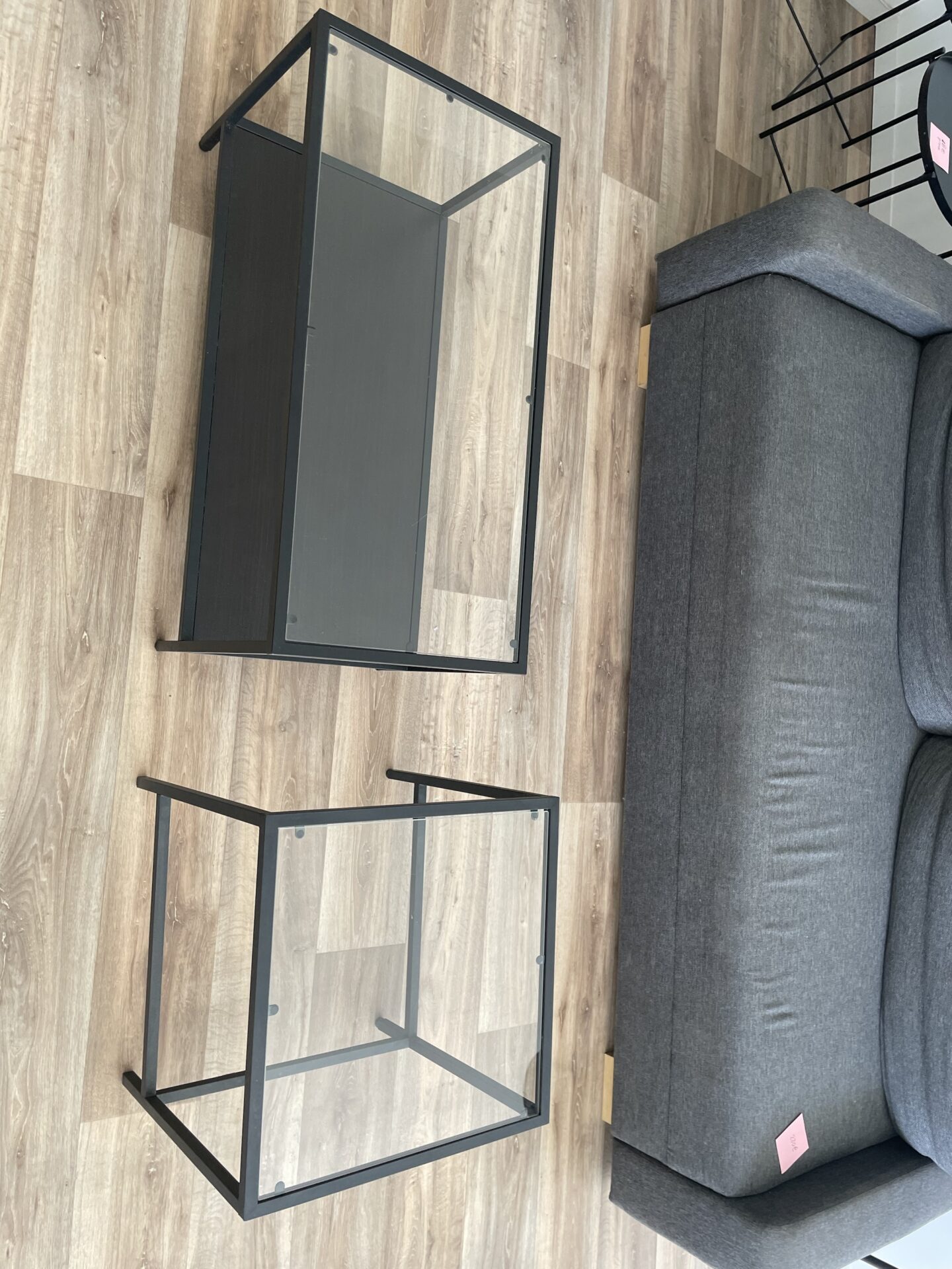 Tables basses métal et verre modulables – Image 6