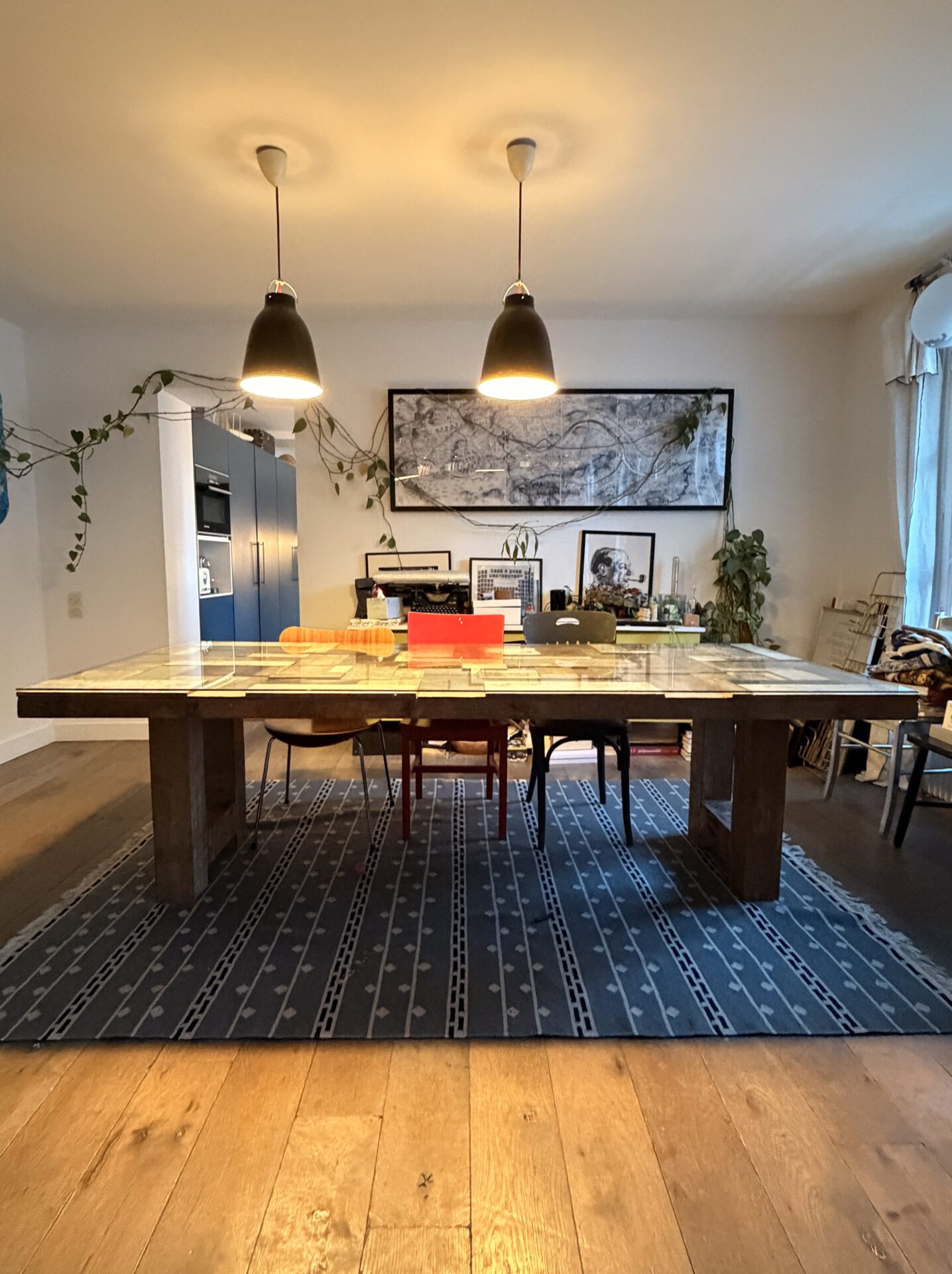 Grande table de salle à manger bois et verre – Image 2