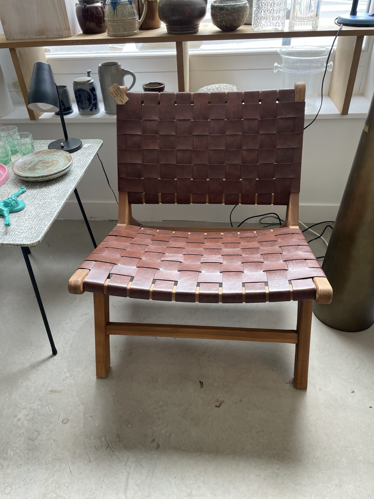 Fauteuil en cuir tressé CALIXTA – Image 4