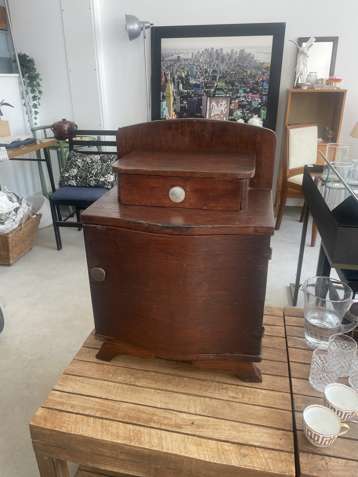 Table de chevet style Art Déco – Image 2