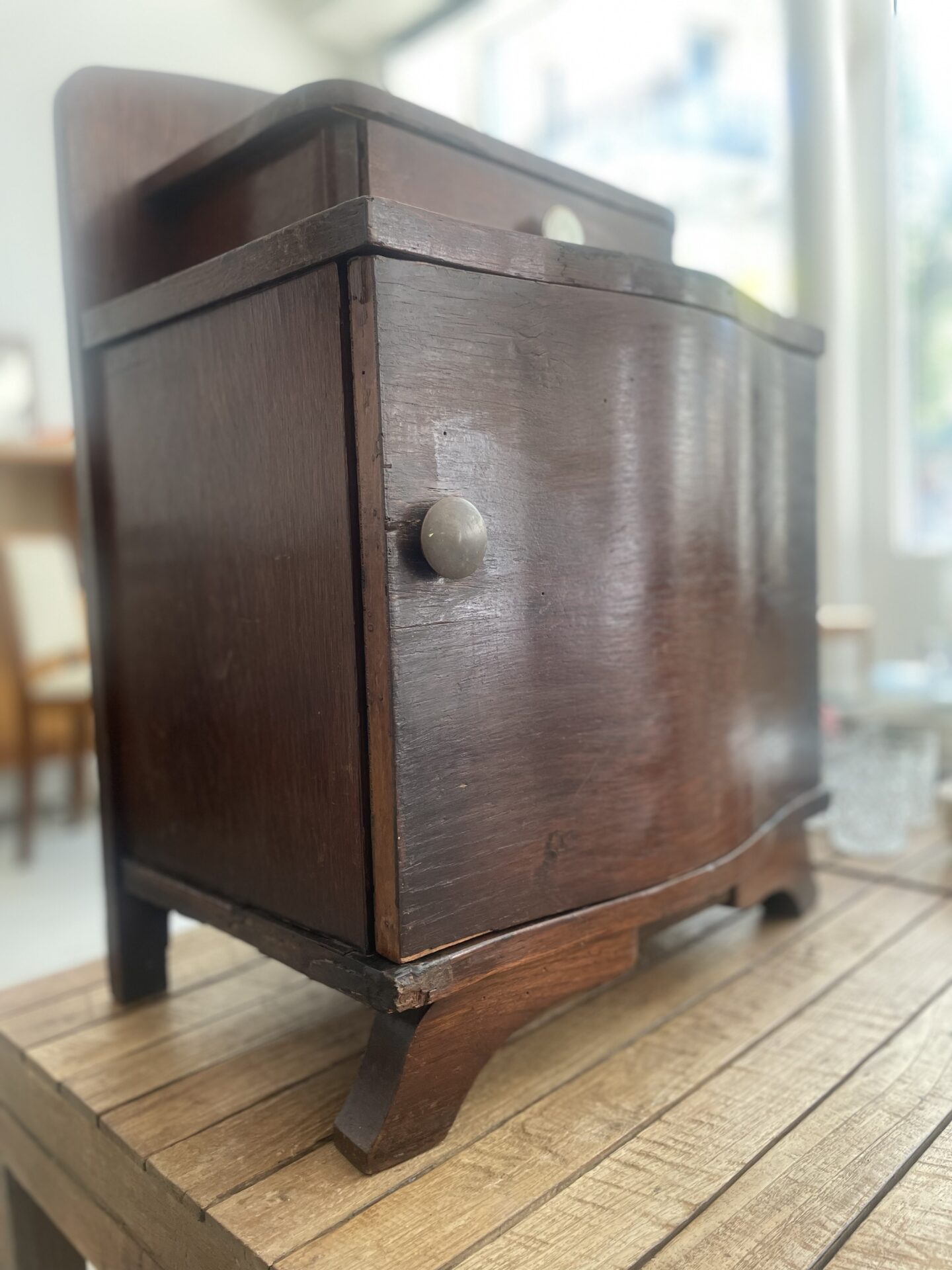 Table de chevet style Art Déco – Image 9