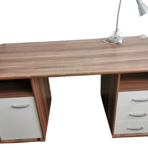 Bureau de travail avec rangements