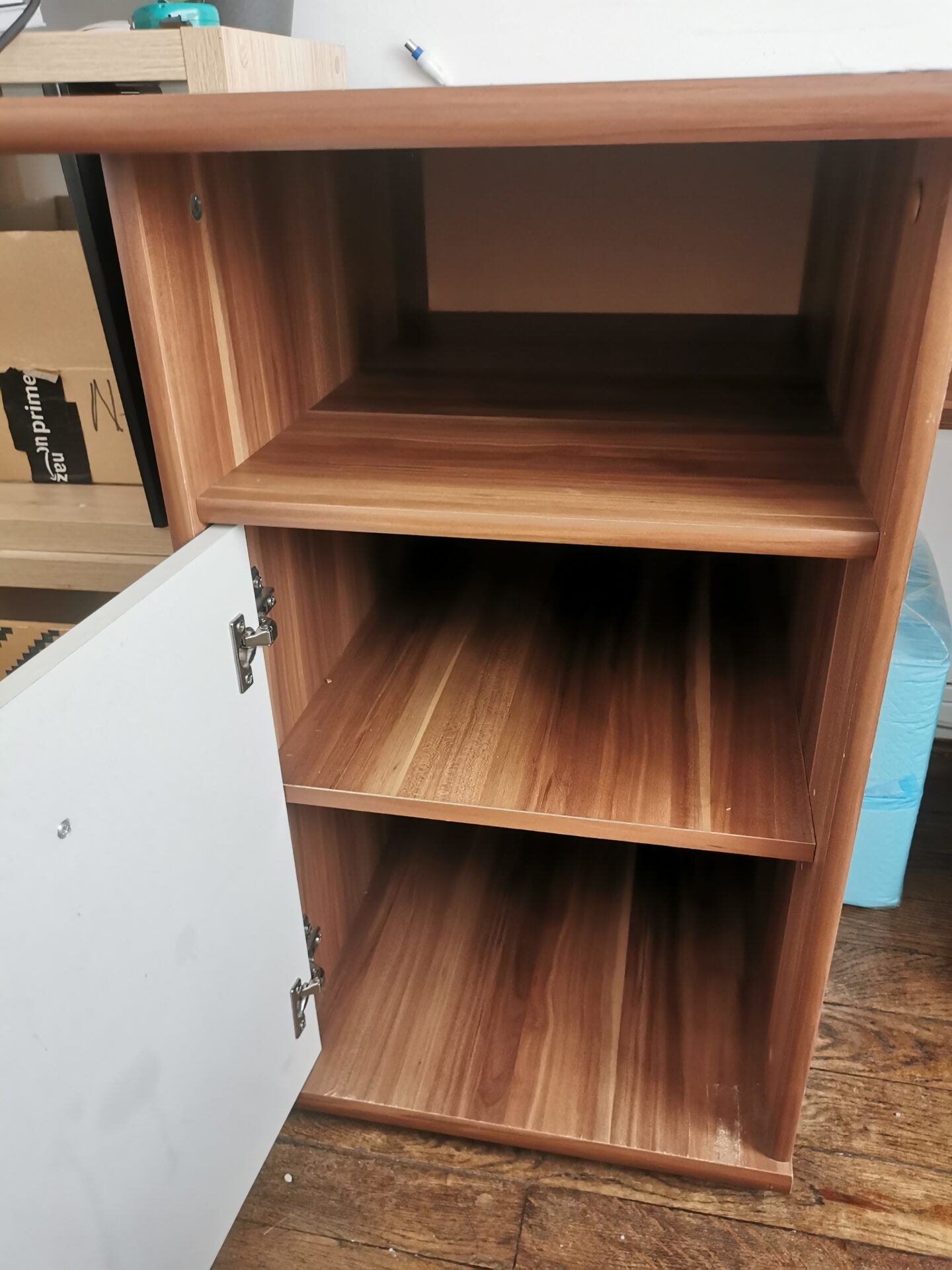 Bureau de travail avec rangements – Image 4