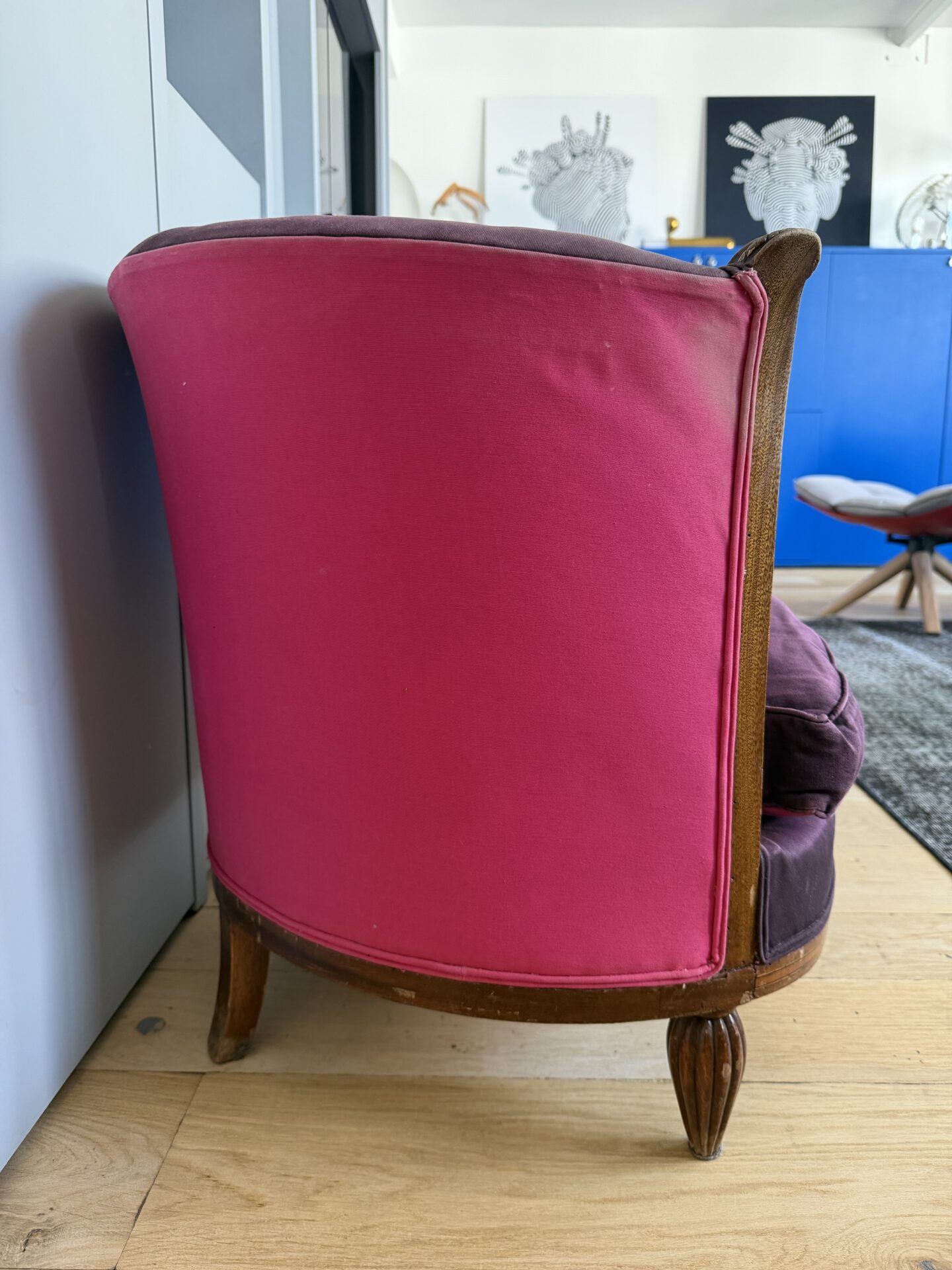 Paire de fauteuils tonneau – Image 3