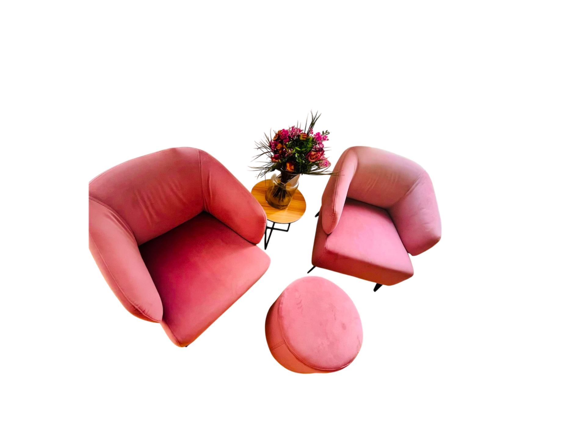 Paire de fauteuils et un pouf