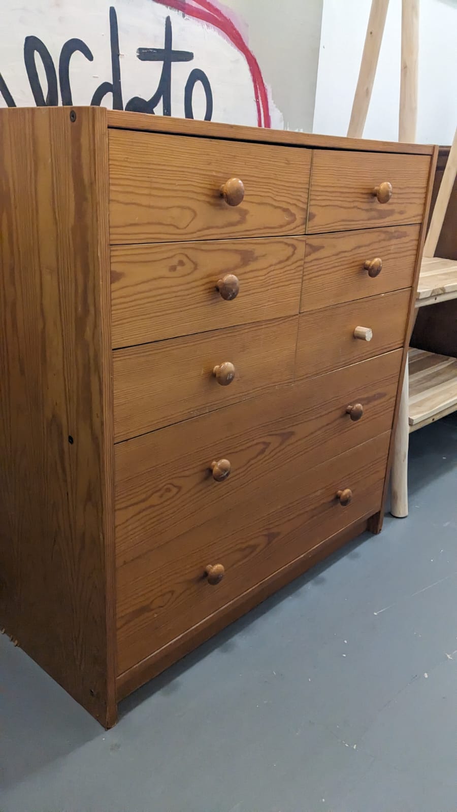 Commode 8 tiroirs en pin – Image 4